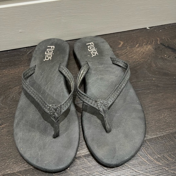 Grey sandals - Picture 1 of 2